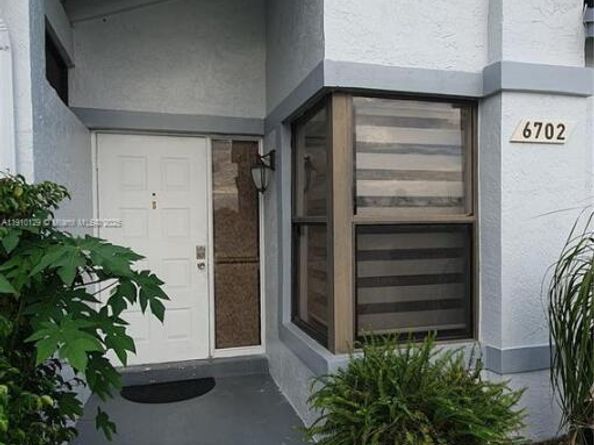 6702 SW 152nd Pl 2802, Miami FL 33193