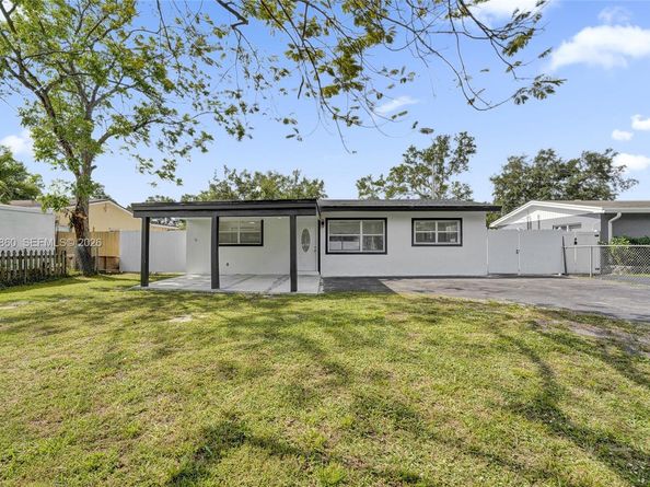 6442 Oak St, Hollywood FL 33024