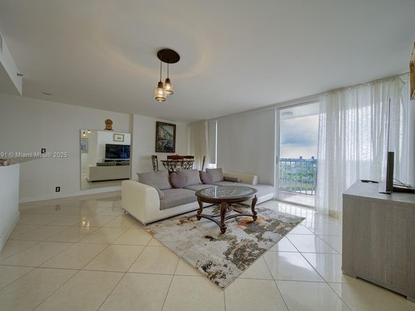 7601 E Treasure Dr 1811, North Bay Village FL 33141