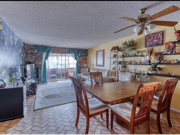 12027 S Greenway Cir 206, Royal Palm Beach FL 33411