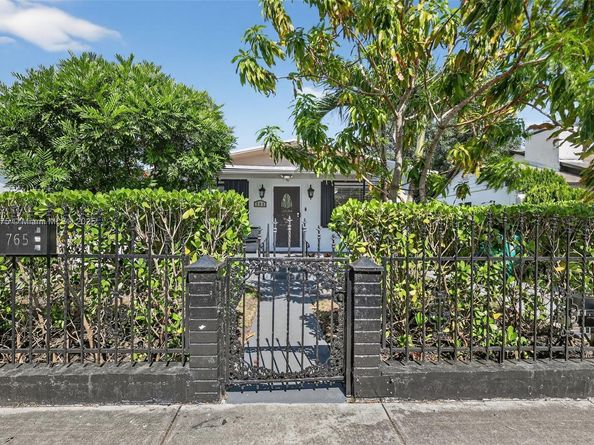 765 NW 46th St, Miami FL 33127