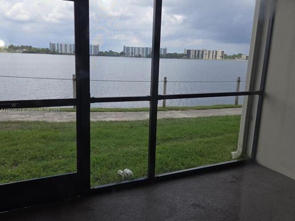 117 Lake Emerald Dr 108, Oakland Park FL 33309