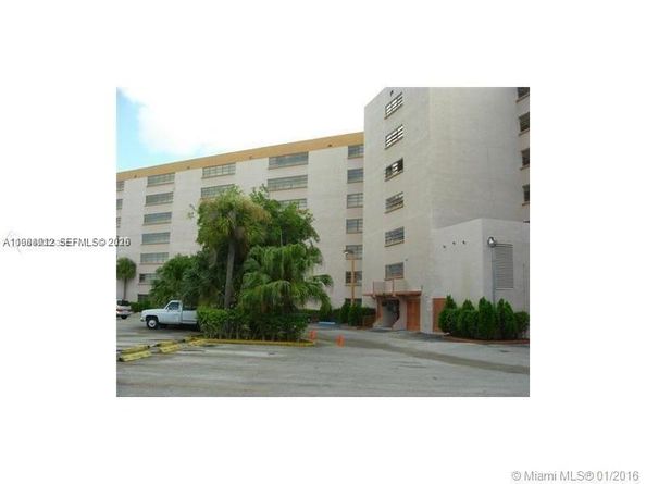 9688 Fontainebleau Blvd 205, Miami FL 33172