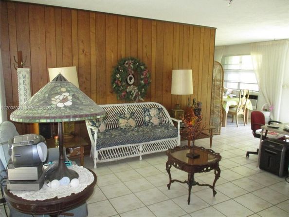 19311 Gulfstream Rd, Cutler Bay FL 33157