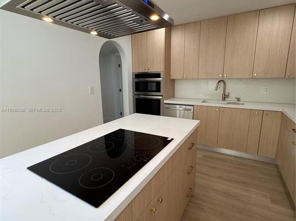 4850 SW 93rd Ct, Miami FL 33165