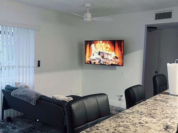 4435 Treehouse Ln H, Tamarac FL 33319