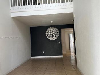 11440 NW 75th Ter
