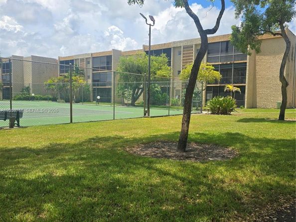 8401 SW 107 312E, Miami FL 33173