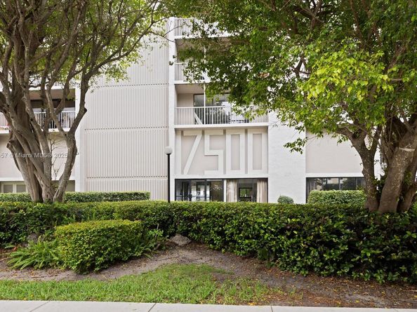 17500 N Bay Rd S301, Sunny Isles Beach FL 33160