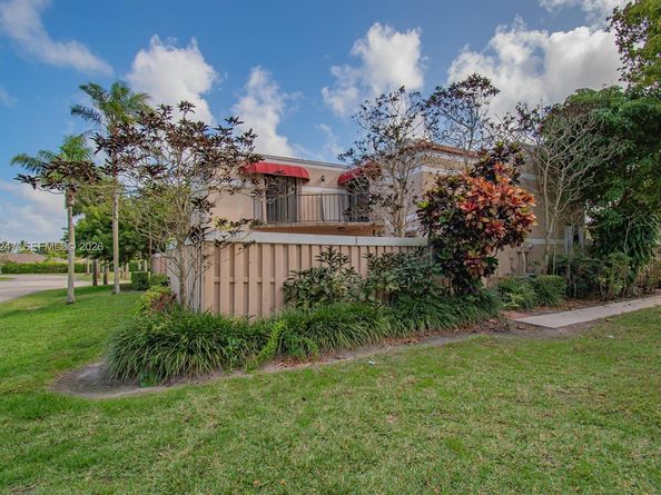 4240 Village Dr B, Delray Beach FL 33445