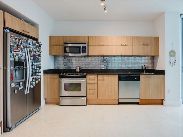 350 S Miami Ave 1814, Miami FL 33130