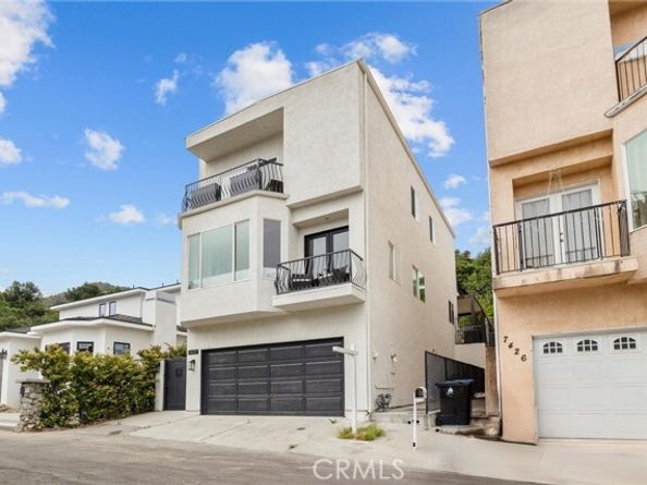 7422 valaho, Tujunga (los Angeles) CA 91042