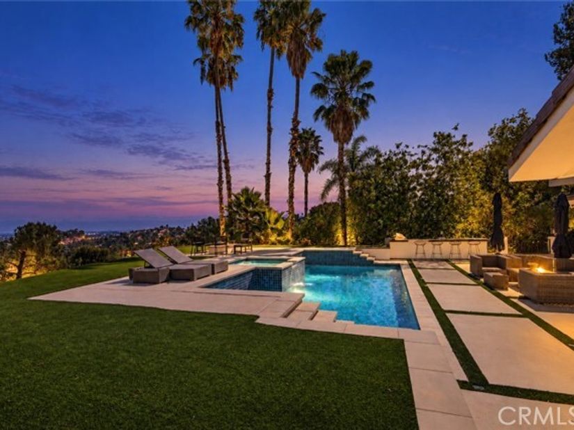 19541 Greenbriar Drive, Tarzana (los Angeles) CA 91356