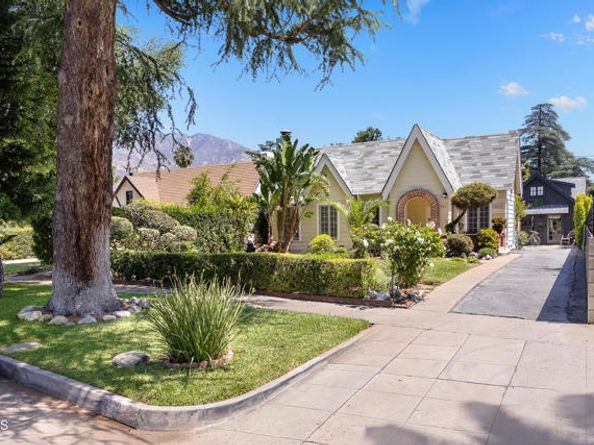 2120 Navarro Avenue, Altadena CA 91001