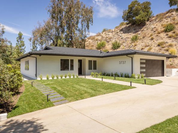 3737 San Augustine Drive, Glendale CA 91206