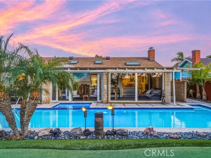 23241 El Gato, Lake Forest (el Toro) CA 92630