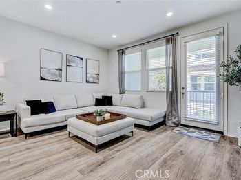 629 S Kinney