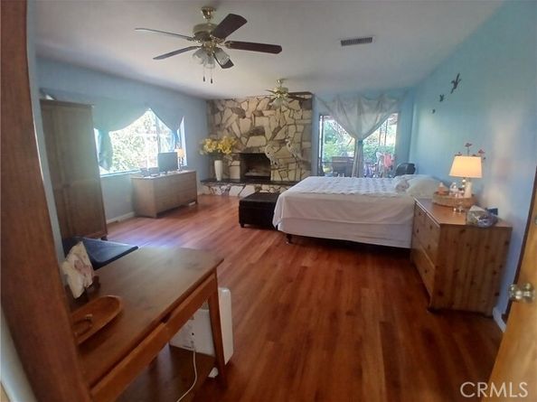 7650 Wilbur Avenue, Reseda (los Angeles) CA 91335