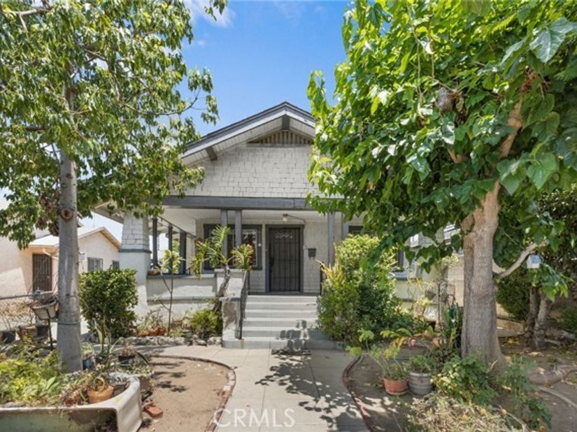 6111 Hillandale Dr, Los Angeles CA 90042