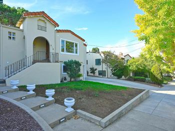 215 Pomona St