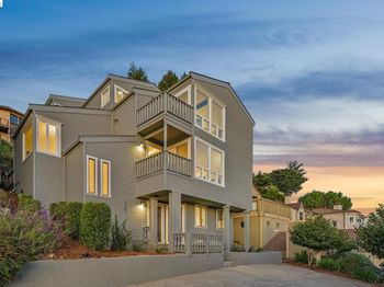 1701 Manzanita Dr