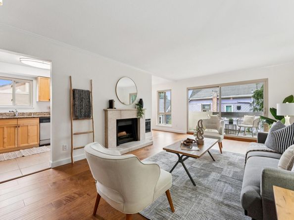77 Fairmount Ave 203, Oakland CA 94611