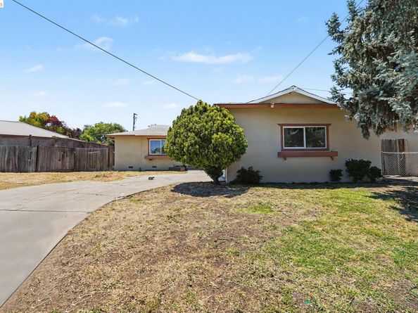 2467 Tanager Cir, Concord CA 94520