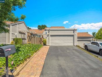 6450 Viewpoint Ct