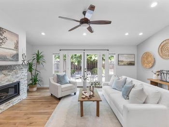 5514 Paseo Navarro