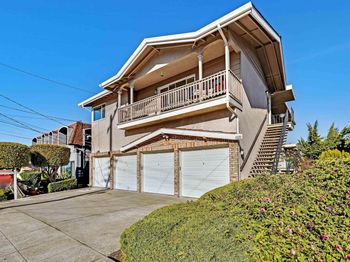1120 Hollywood Ave