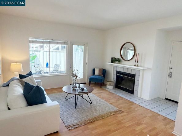 99 Marina Lakes Dr, Richmond CA 94804