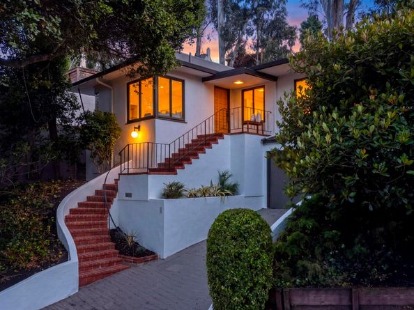 1085 Brookwood Road, Oakland CA 94610