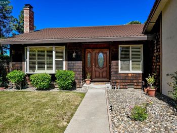 1284 Pinecrest Dr