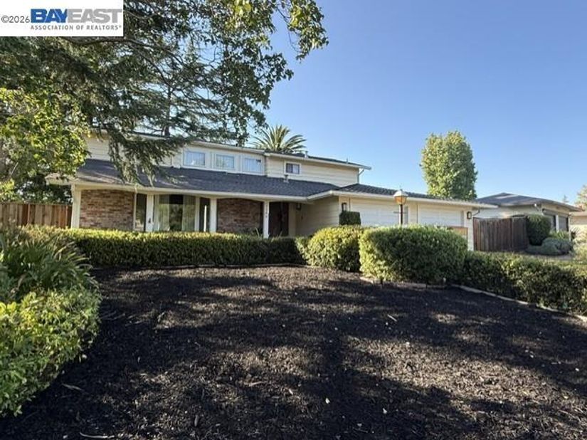 1564 Harlan Dr, Danville CA 94526