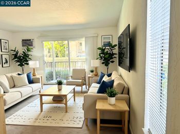 1586 Sunnyvale Ave