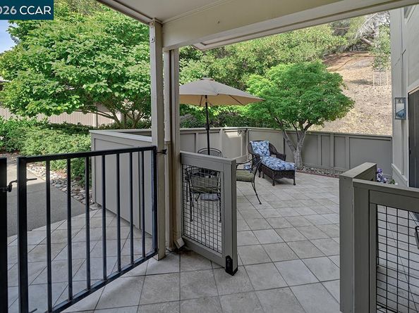 2017 Oakmont Way 2, Walnut Creek CA 94595