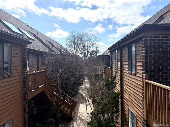 15 Greenridge Avenue 20H, White Plains NY 10605