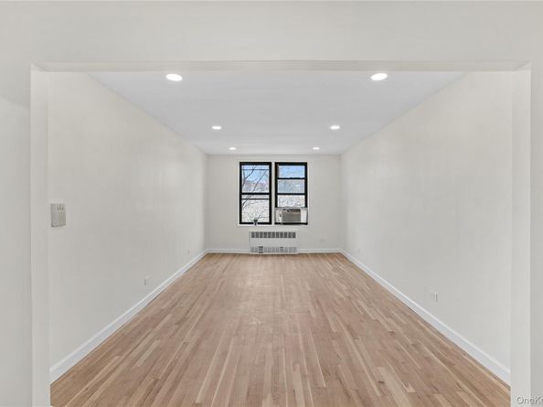 33-04 Junction Blvd 4p, Jackson Heights NY 11372