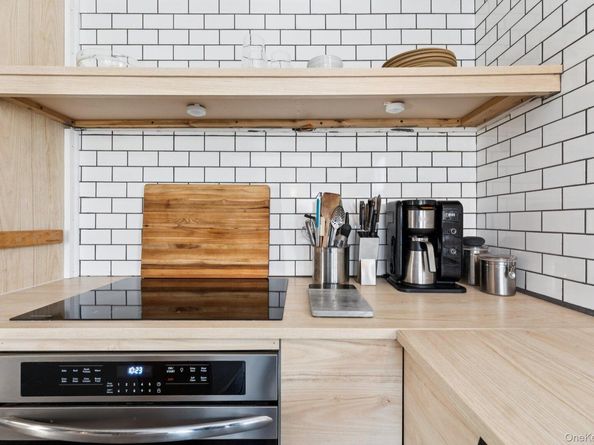 176 Maple Avenue, Flanders NY 11901