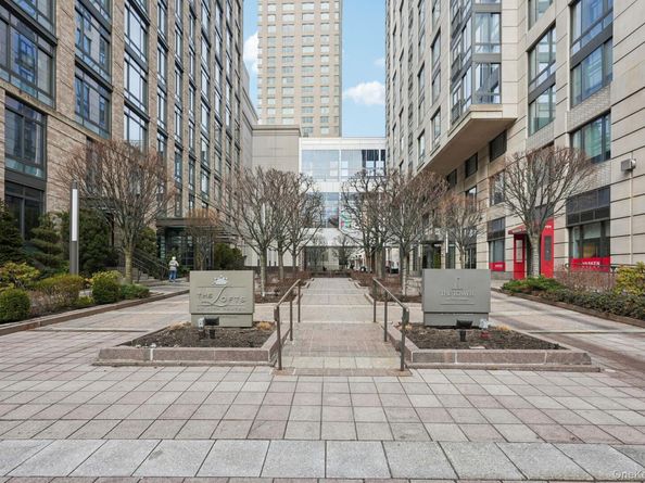 10 City Place 3D, White Plains NY 10601