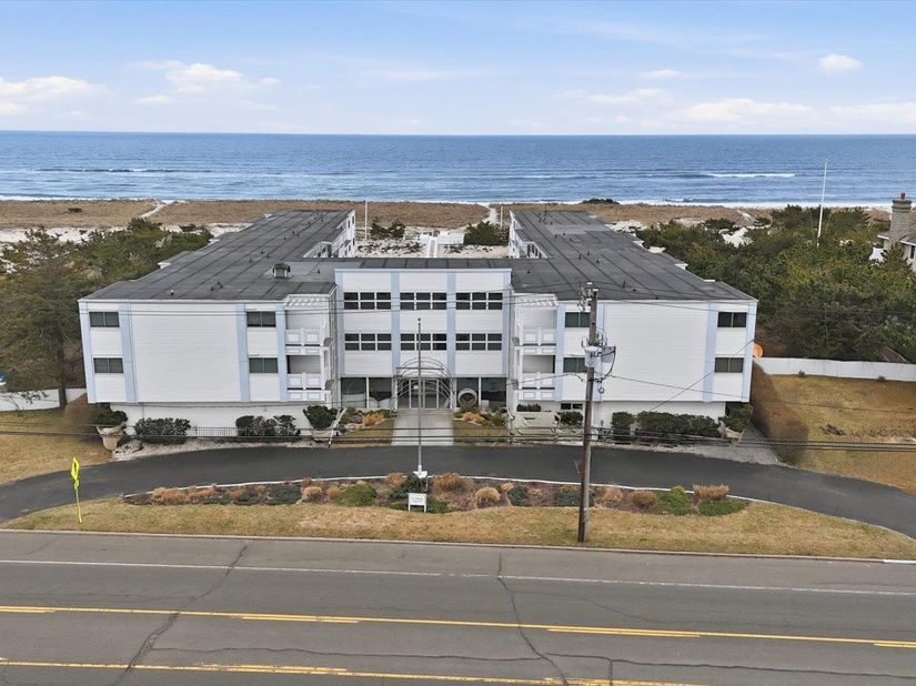 281 Dune Road 16B, Westhampton Beach NY 11978