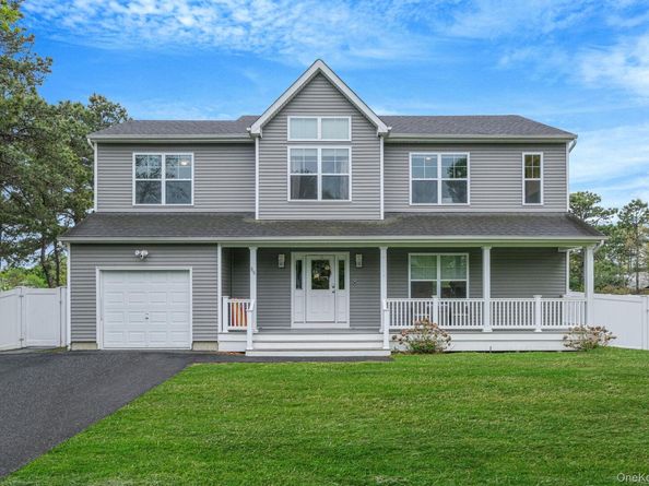 86 Country Road, Medford NY 11763