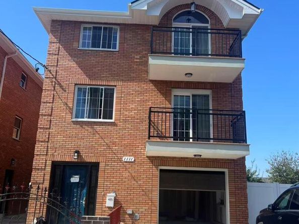 1111 Clarence Avenue, Bronx NY 10465