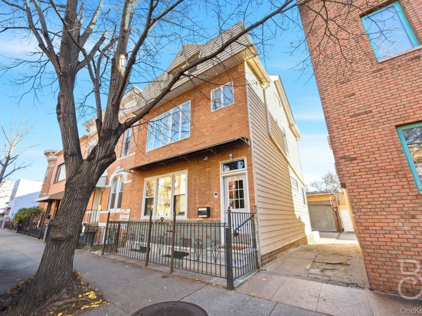 31-73 41st Street, Astoria NY 11103
