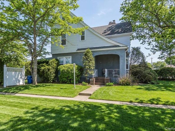 343 Nassau Boulevard, New Hyde Park NY 11040