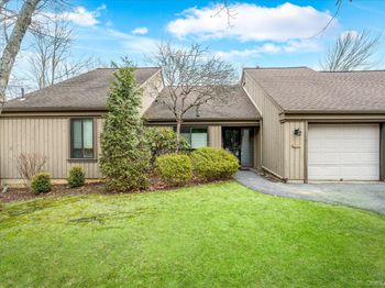 392 Heritage Hills