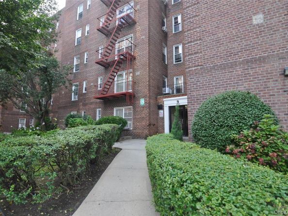 39-50 52nd Streets 1B, Woodside NY 11377