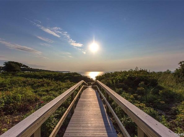 3105 Bluffs Drive S, Baiting Hollow NY 11933