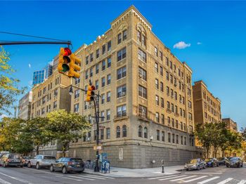 1100 Grand Concourse