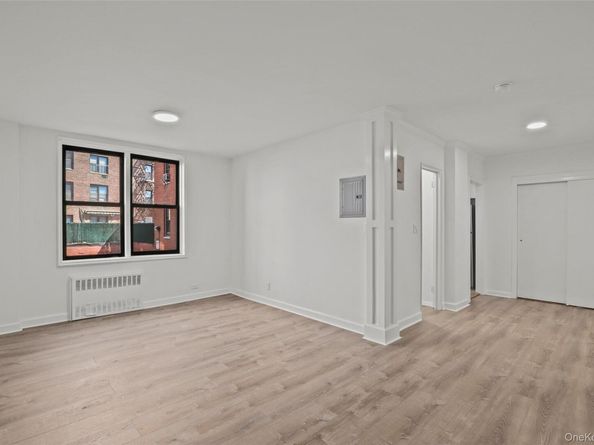 555 Bronx River Rd 1J, Yonkers NY 10704